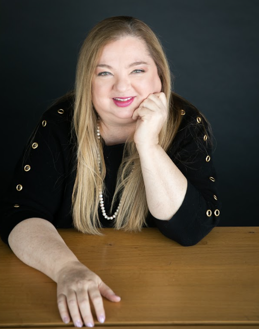 Recortada negro - Lilia A. Saunders